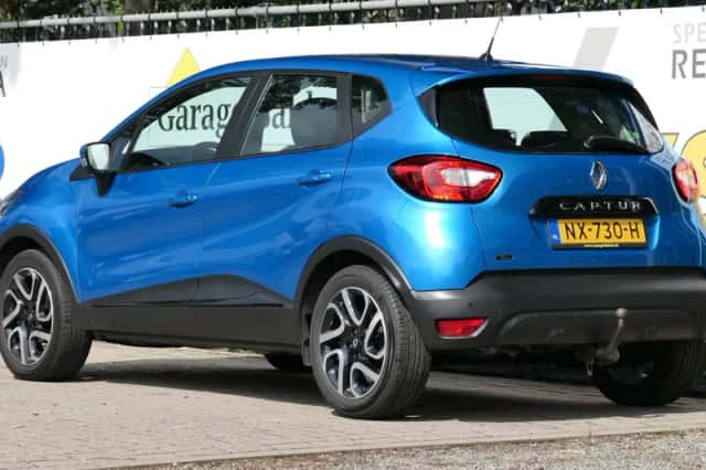 Renault Captur (2013) thumbnail 2