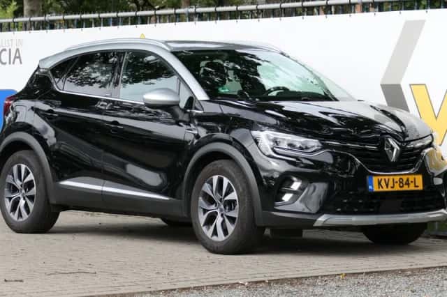 Renault Captur (2021) thumbnail 1