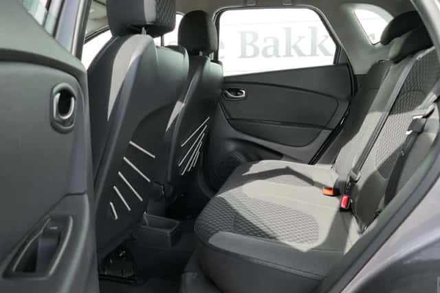 Renault Captur (2017) thumbnail 6