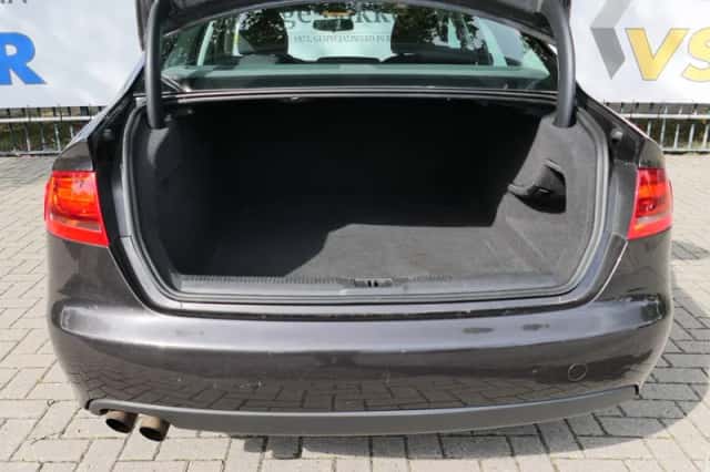 Audi A4 (2008) thumbnail 6