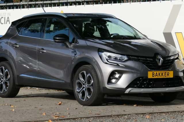 Renault Captur (2021) thumbnail 1