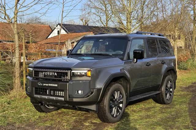 Toyota Land Cruiser (2024) thumbnail 1