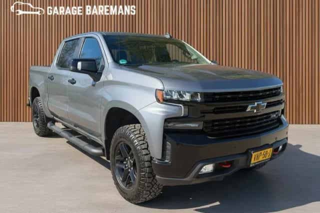 Chevrolet Silverado (2022) thumbnail 1