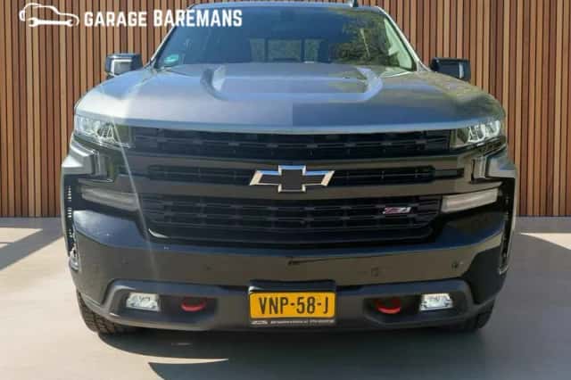 Chevrolet Silverado (2022) thumbnail 2