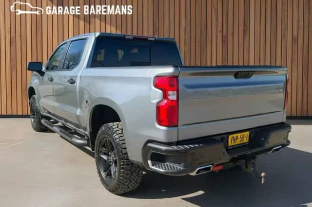 Chevrolet Silverado (2022) thumbnail 5