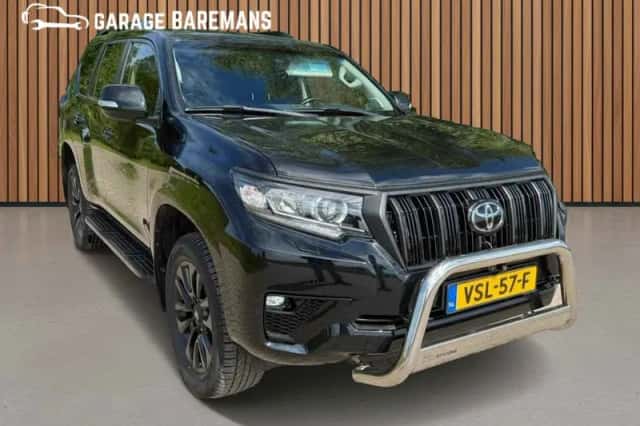 Toyota Land Cruiser (2022) thumbnail 1