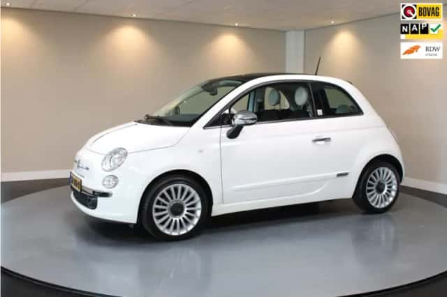 Fiat 500 (2015) thumbnail 1