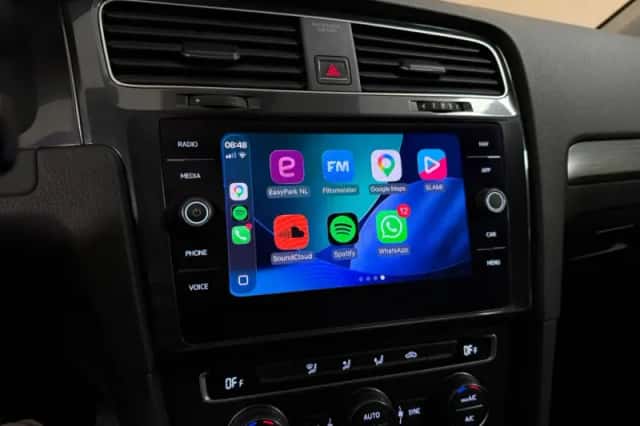 Volkswagen Golf (2018) thumbnail 3