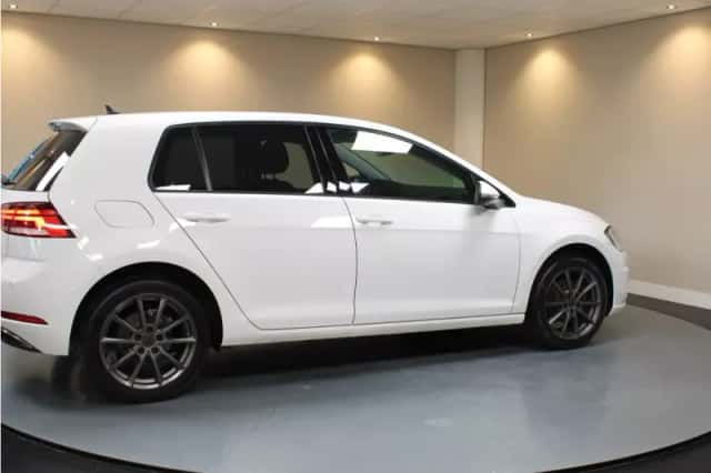 Volkswagen Golf (2018) thumbnail 6