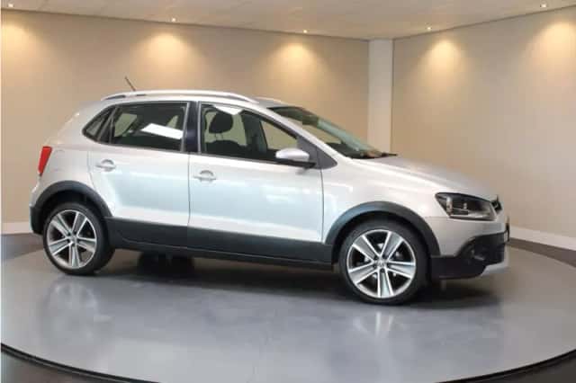 Volkswagen Polo (2010) thumbnail 6