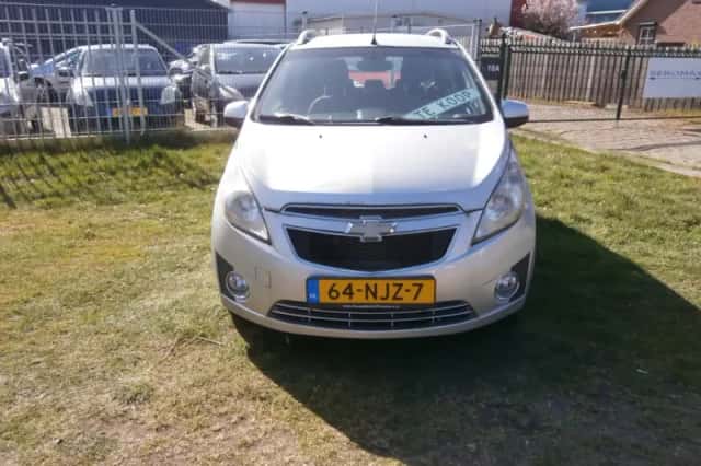 Chevrolet Spark (2010) thumbnail 2