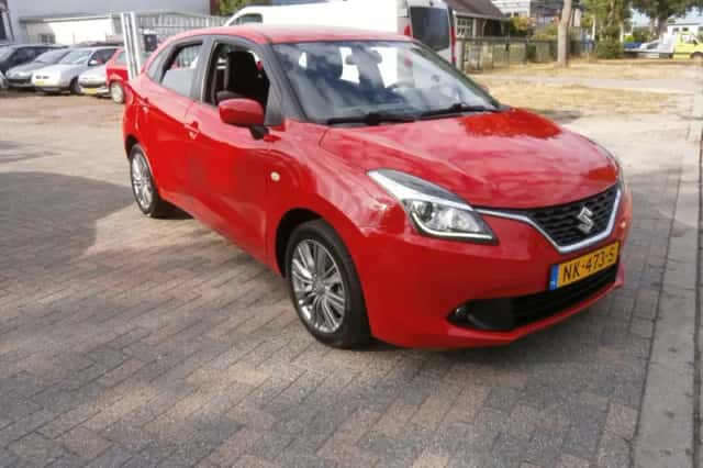 Suzuki Baleno (2017) thumbnail 3