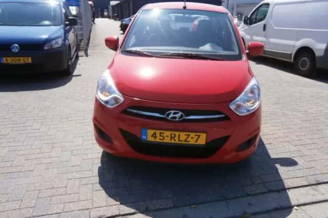 Hyundai i10 (2011) thumbnail 2