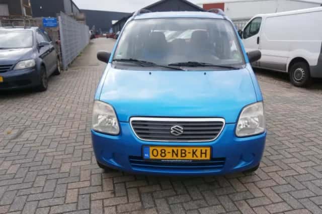 Suzuki Wagon R+ (2003) thumbnail 2