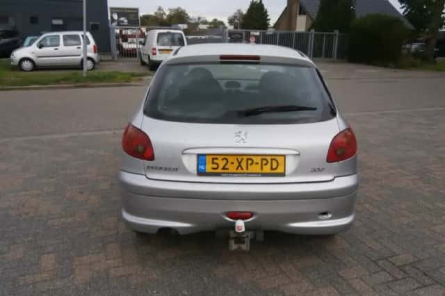 Peugeot 206 (2007) thumbnail 5