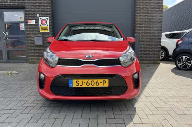 Kia Picanto (2018) thumbnail 2
