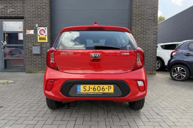 Kia Picanto (2018) thumbnail 5