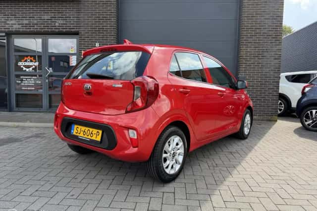 Kia Picanto (2018) thumbnail 6
