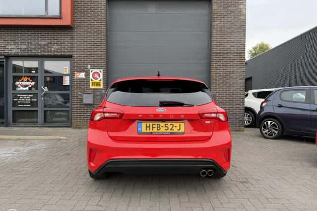 Ford Focus (2020) thumbnail 5
