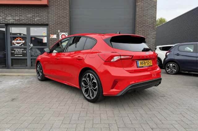 Ford Focus (2020) thumbnail 6