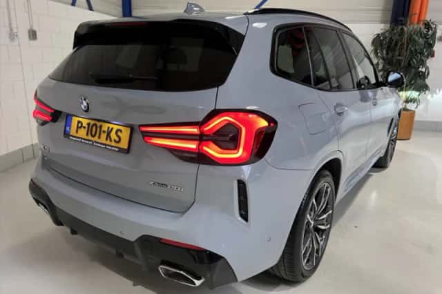 BMW X3 (2022) thumbnail 2