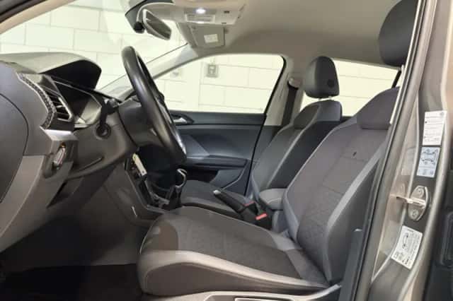 Volkswagen T-Cross (2020) thumbnail 3