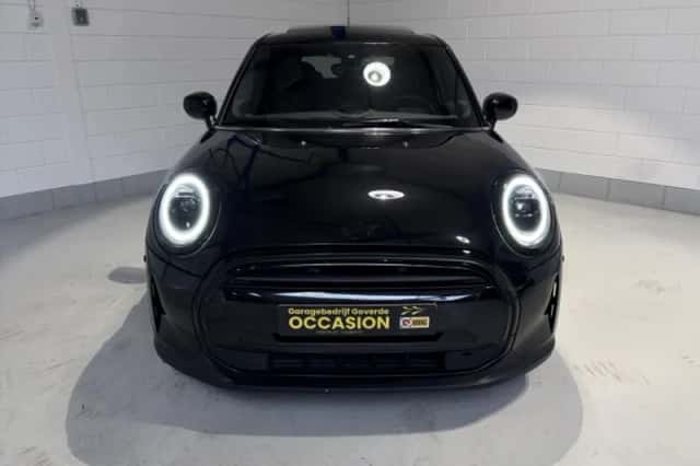 MINI Cooper (2023) thumbnail 4
