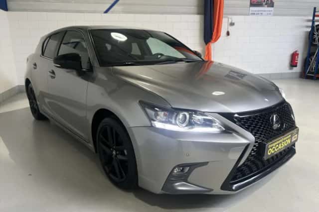 Lexus CT (2021) thumbnail 2