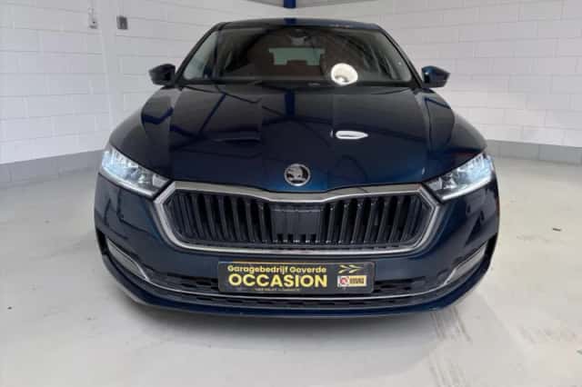 Škoda Octavia (2021) thumbnail 4