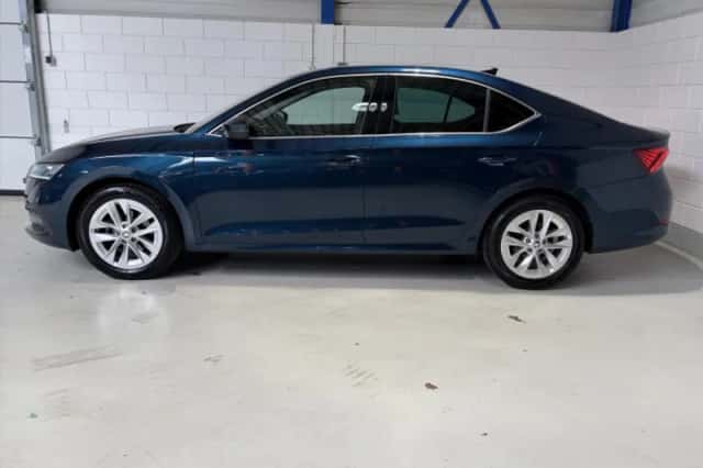 Škoda Octavia (2021) thumbnail 6