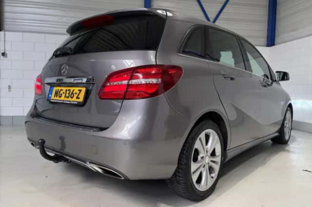 Mercedes-Benz B-Klasse (2017) thumbnail 2