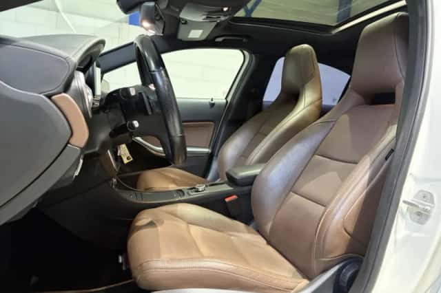 Mercedes-Benz A-Klasse (2014) thumbnail 3
