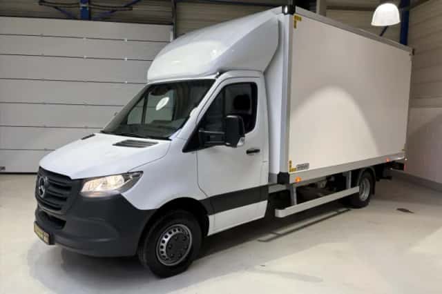 Mercedes-Benz Sprinter (2023) thumbnail 5