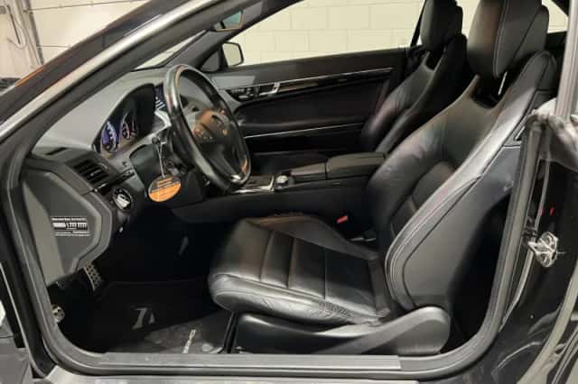 Mercedes-Benz E-Klasse (2010) thumbnail 3