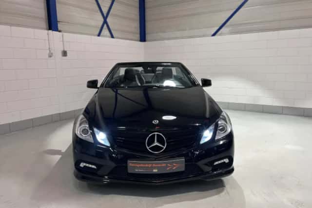 Mercedes-Benz E-Klasse (2010) thumbnail 4