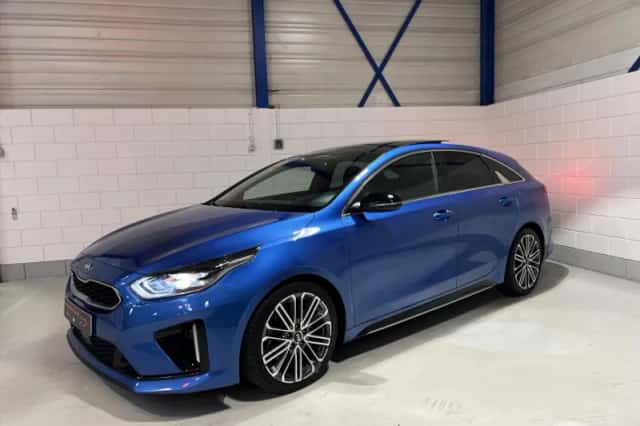 Kia ProCeed (2021) thumbnail 5