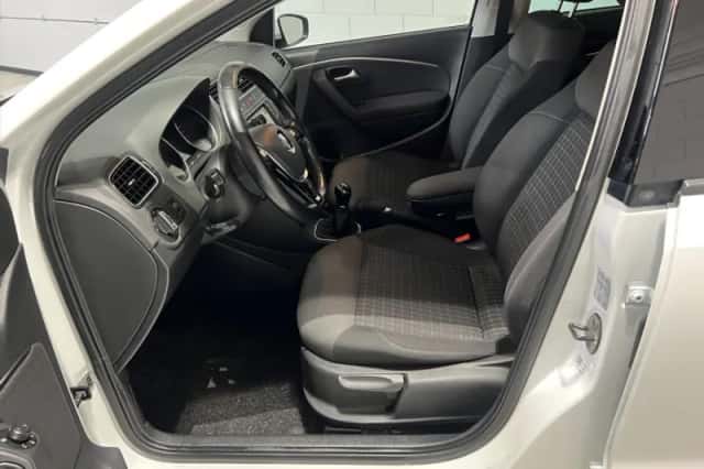 Volkswagen Polo (2017) thumbnail 3