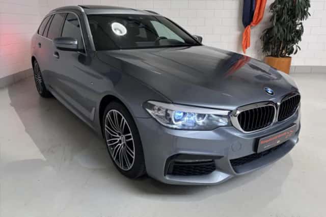 BMW 5-Serie (2017) thumbnail 1