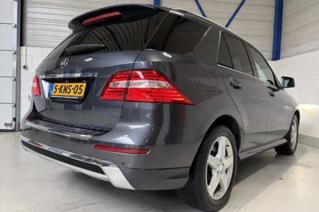 Mercedes-Benz M-Klasse (2013) thumbnail 2