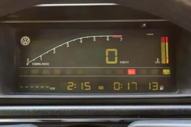 Volkswagen Caddy (1987) thumbnail 3