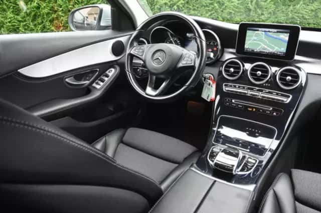 Mercedes-Benz C-Klasse (2016) thumbnail 3