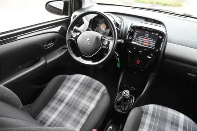 Peugeot 108 (2020) thumbnail 3