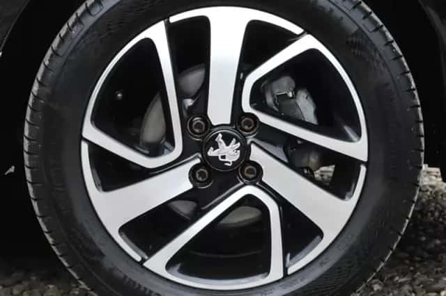 Peugeot 108 (2020) thumbnail 6