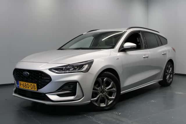 Ford Focus (2022) thumbnail 1
