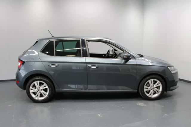 Škoda Fabia (2021) thumbnail 2