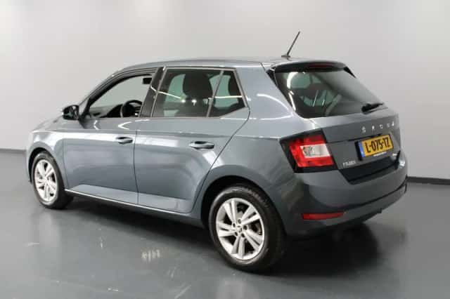 Škoda Fabia (2021) thumbnail 3