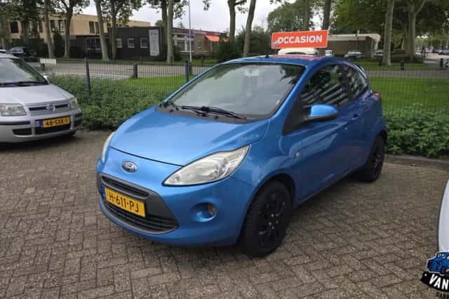 Ford Ka (2010) thumbnail 2