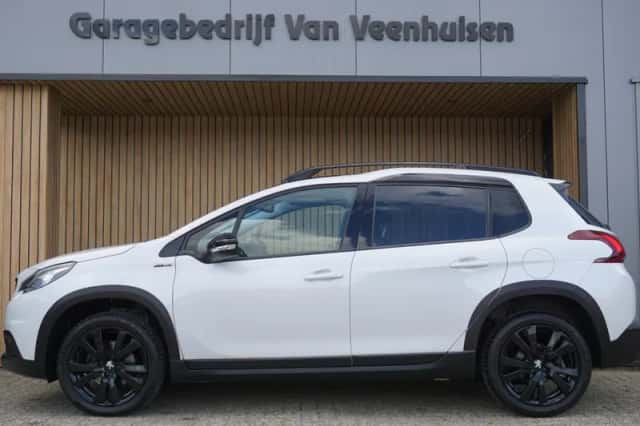 Peugeot 2008 (2016) thumbnail 2