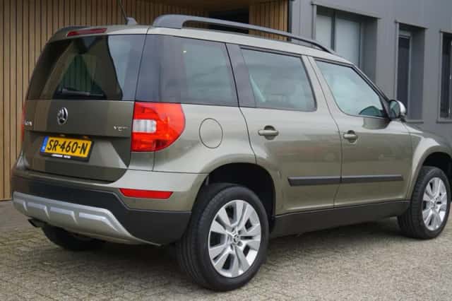 Škoda Yeti (2015) thumbnail 5