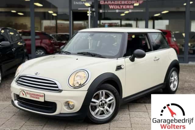 MINI One (2012) thumbnail 1